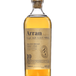 L'héritage insulaire : ARRAN 10 ANS, une plongée dans la tradition du whisky.