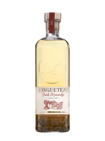 Bouteille de Punch Maracudja Longueteau, avec une étiquette illustrant des fruits de la passion, produit de Guadeloupe.