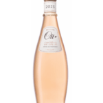 Bouteille de Côtes de Provence Château de Selle 2023 des Domaines OTT, un vin rosé de Provence avec une étiquette élégante et un bouchon doré.