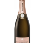 Bouteille de Champagne Louis Roederer Vintage Brut Rosé 2017, avec une étiquette rose pâle et un design élégant, reflétant l'excellence de la maison Roederer.