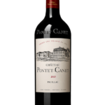 Bouteille de Château Pontet Canet Pauillac 2015, Grand Cru Classé, avec une étiquette élégante illustrant le domaine viticole.